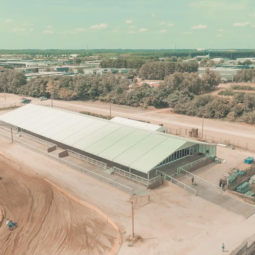 4500 m² tentconstructie met zwaarlastvloeren